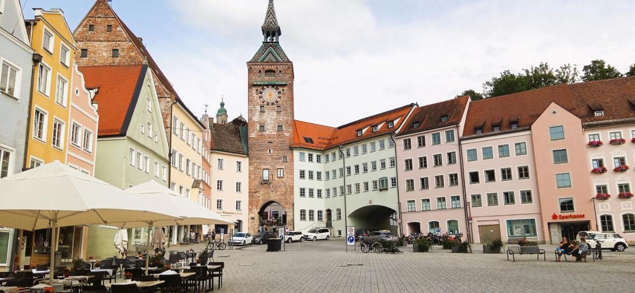 Grosses Zimmer Bad Kueche Wohnzimmer Terasse Garten Zentral Ruhig Landsberg am Lech Exterior photo